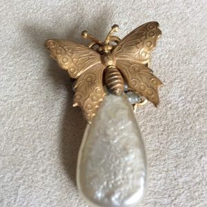 Miriam Haskell Jewelry - Vintage Miriam Haskell Butterfly Pin Miriam Haskell Jewelry - Vintage Miriam Haskell Butterfly Pin